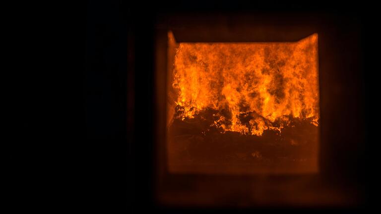 Bei hohen Temperaturen wird im GKS der Müll aus ganz Unterfranken verbrannt. Ausgenommen Würzburg, dort gibt es eine eigene Anlage.