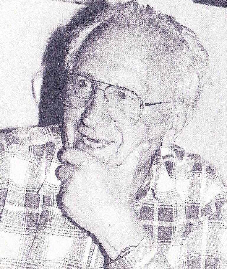 Hans Zübert gilt als einer der ersten Menschen, die in einem Raketenflugzeug geflogen sind. Hans Zübert gilt als einer der ersten Menschen, die in einem Raketenflugzeug geflogen sind.