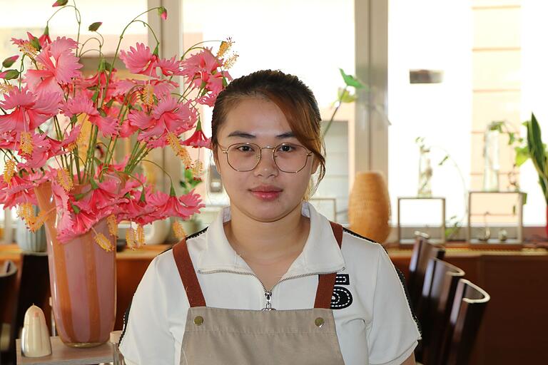 Thi Ichanh Huyen Nguyen (26). Thi Ichanh Huyen Nguyen (26).