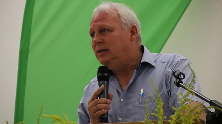 Gerhard Kraft ist Fraktionsvorsitzender der Grünen im Kreistag Main-Spessart. Gerhard Kraft ist Fraktionsvorsitzender der Grünen im Kreistag Main-Spessart.