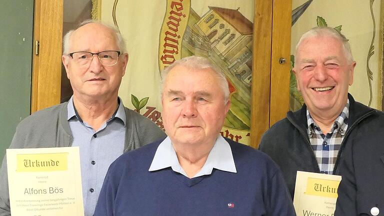 55-jährige Mitgliedschaft: (von links) Alfons Bös, Willi Matzke und Werner Paltian.       -  55-jährige Mitgliedschaft: (von links) Alfons Bös, Willi Matzke und Werner Paltian.