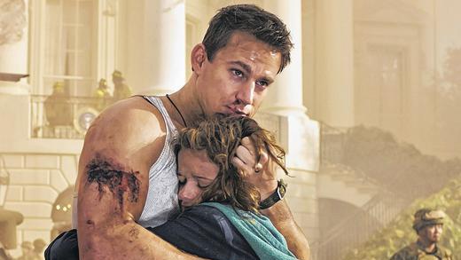 Der Weltfrieden ist in Gefahr: Joey King als Emily und Channing Tatum als ihr Vater John Cale in &bdquo;White House Down&ldquo;.