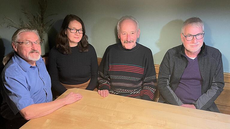 Die Vorstandschaft des Arbeitskreises Energiewende: Richard Wagner, Tatjana Splett, Rainer Schacht und Rainer Wirth (von links). Die Vorstandschaft des Arbeitskreises Energiewende: Richard Wagner, Tatjana Splett, Rainer Schacht und Rainer Wirth (von links).