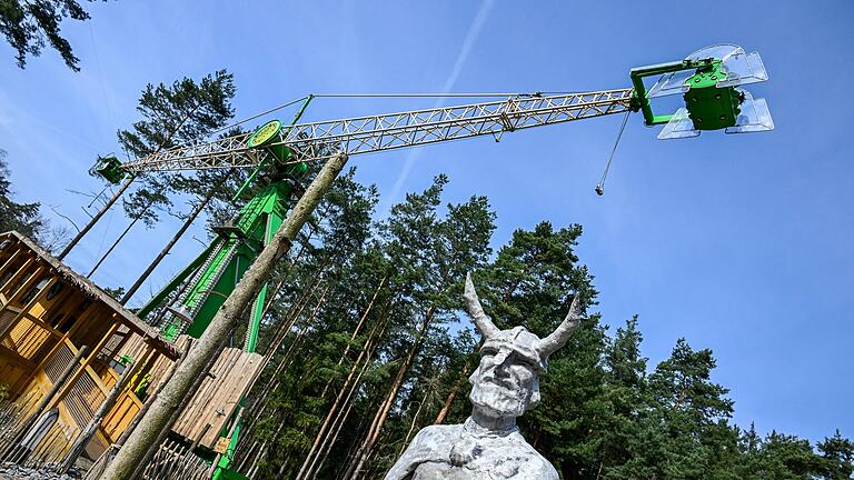 Neu in diesem Jahr: der 40 Meter hohe Propeller 'Mjölnir Saga'. Zuletzt wurden noch die Motoren ausgetauscht.