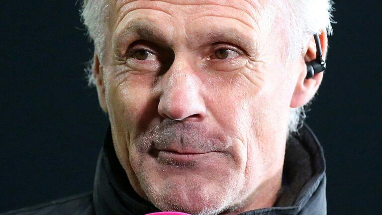 Der Aschaffenburger Rudi Bommer bestritt 417 Bundesliga-Spiele für Fortuna Düsseldorf, Bayer Uerdingen und Eintracht Frankfurt. Der Aschaffenburger Rudi Bommer bestritt 417 Bundesliga-Spiele für Fortuna Düsseldorf, Bayer Uerdingen und Eintracht Frankfurt.
