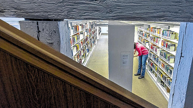 Blick in den Ebracher Hof: Unser Fotograf Anand Anders hat einen Rundgang gemacht und ungewohnte Perspektiven erkundet.