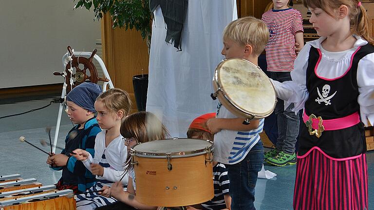 Welche Instrumente man an der Musikschule des Landkreises Rhön-Grabfeld erlernen kann, zeigt sich immer wieder bei den Infotagen. Dann geben die Jüngsten einen musikalischen Einblick in das vielfältige Angebot der Schule.