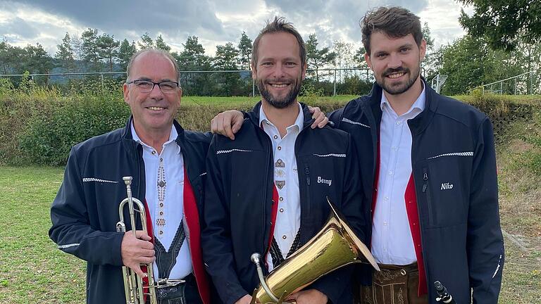 Das Foto zeigt (von links) Arthur Pfannes, Benjamin Bauer und Niko Mauckner.