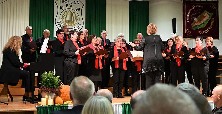 Der gemischte Chor des Gesangvereins 'Liederkranz' Wiesenfeld. Der gemischte Chor des Gesangvereins 'Liederkranz' Wiesenfeld.