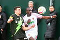 FC Augsburg.jpeg       -  Kelvin Yeboah (rechts) hat sich zwei Außenbänder im rechten Sprunggelenk gerissen.