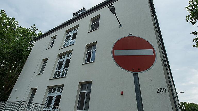 Alles ruhig am ersten Tag in der zum Ankerzentrum umfirmierten Erstaufnahmeeinrichtung in Schweinfurt.