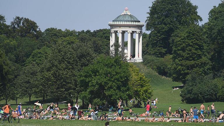 Englischer Garten München.jpeg       -  Eine Tram-Strecke im Englischen Garten in München unterstützte Ex-Ministerpräsident Horst Seehofer.