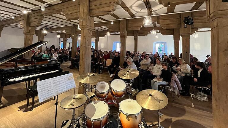 Volles Haus beim Begabtenkonzert in Wechterswinkel. Volles Haus beim Begabtenkonzert in Wechterswinkel.