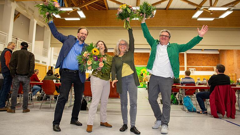 Stellen sich wieder zur Wahl: Patrick Friedl und Kerstin Celina (von links) treten für die Grünen Kreisverbände Würzburg und Würzburg-Land bei der Landtagswahl 2023 als Direktkandidaten an. Erneut für den Bezirkstag kandidieren Christina Feiler (Dritte von links) und Gerhard Müller.&nbsp;&nbsp;