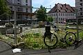 Der Haugerkirchplatz in Würzburg gleicht seit Jahren einer verwahrlosten Dauerbaustelle. Unkraut und Müll haben sich inzwischen auf dem Arenal angesammelt.