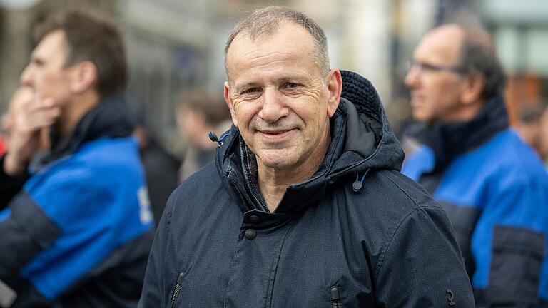 Detlef Lenhard (58) möchte, dass auch seine Kinder später weiterhin von der Industrie leben und arbeiten können.