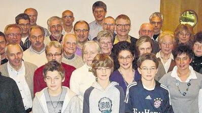 Im 25. Jahr ihres Bestehens feierten die Montagsturner des TSV Langenprozelten und ehrten die 30 Sportabzeichengewinner. Im 25. Jahr ihres Bestehens feierten die Montagsturner des TSV Langenprozelten und ehrten die 30 Sportabzeichengewinner.
