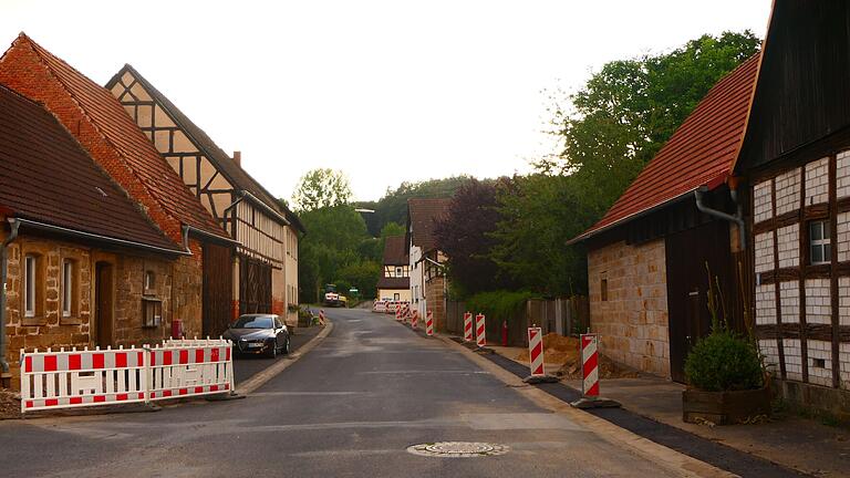 Sind Straßennamen im 90-Einwohner-Dorf Fitzendorf sinnvoll? Das war das Thema der Bürgerversammlung.