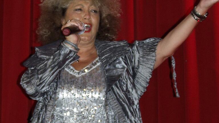 Viola Walsch als Tina Turner. Viola Walsch als Tina Turner.