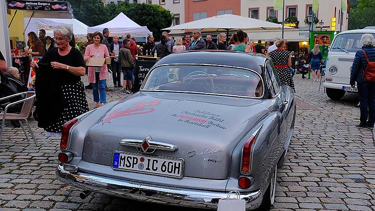 Auch einen Borgward-Isabella aus den 1950er Jahren gab es zu bestaunen. Auch einen Borgward-Isabella aus den 1950er Jahren gab es zu bestaunen.
