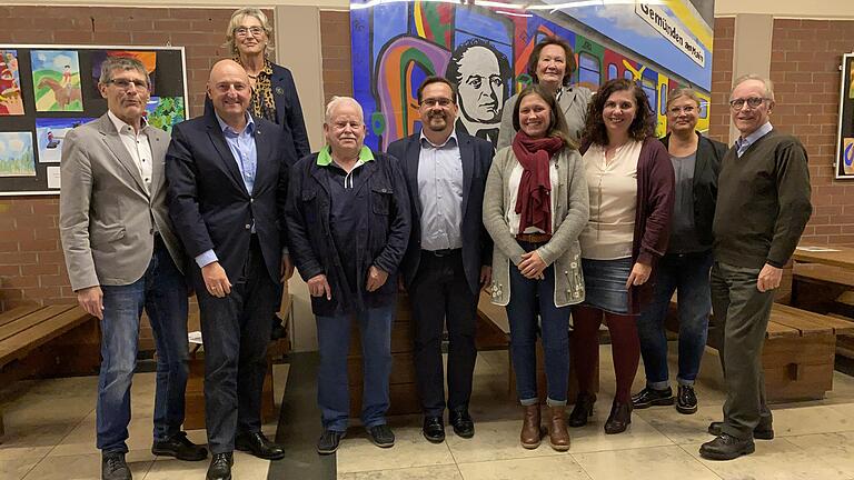 Das Foto zeigt (von links): Thomas Schiebel, Bernd Rützel, Eva Schlehahn, Winfried Renner, Ingo Schneider, Katharina Pechmann, Claudia Väth, Brigitta Steigerwald, Barbara v. Rhein, Walter Fronczek.