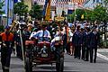 150 Jahre Feuerwehr Geldersheim: Strahlender Sonnenschein und strahlende Gesichter beim Festzug an Pfingsten.