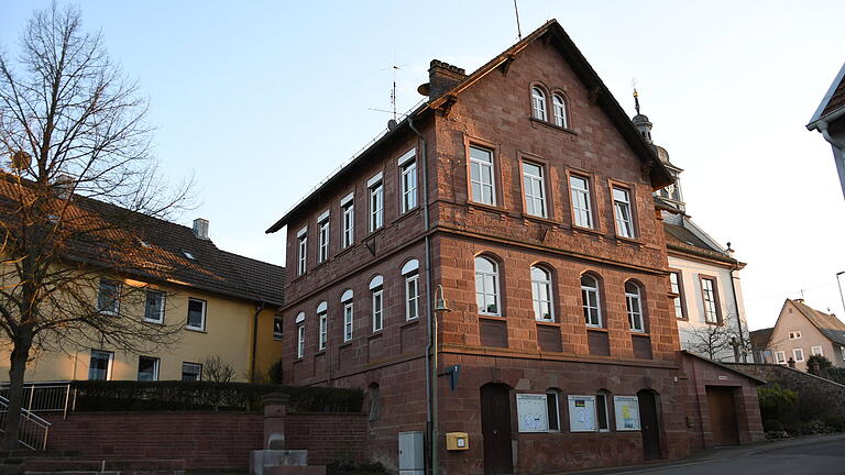 Der Trägerverein des Kindergartens hat einen Antrag auf den Neubau einer Kindertageseinrichtung gestellt. Nach einem Brand vor zwei Jahren im jetzigen Gebäude wurde der Brandschutz ertüchtigt (Archivbild vom März 2021).