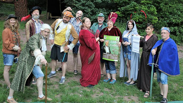 Gute Zusammenarbeit: Schon oft halfen Mitglieder des MET-Theaters in Bauerbach aus, wenn Schauspieler fehlten, wie dieses Archivbild von 2019 zeigt.