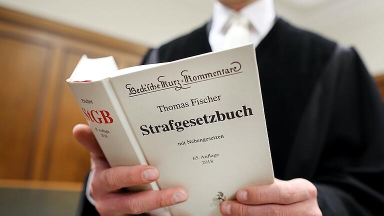 Im derzeit größten Wirtschaftsprozess in Thüringen ist kein Ende in Sicht - auch nicht für die Angeklagten aus Unterfranken.