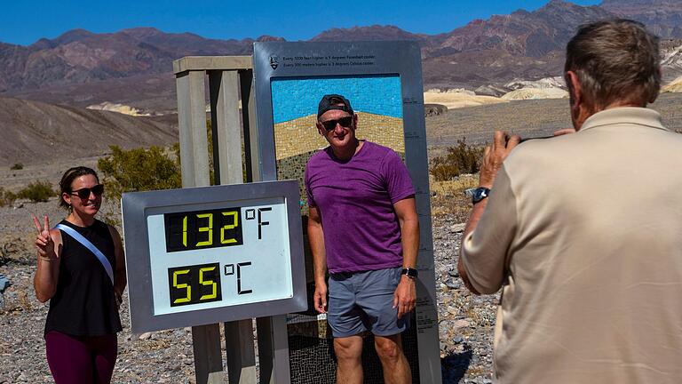 Hitzewelle in Kalifornien       -  In einem Tal im Westen der USA zeigt das Thermometer 55 Grad Celsius an.