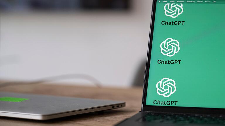Kann man mit ChatGPT, also mit Künstlicher Intelligenz (Symbolfoto), einen Urlaub planen? Kann man mit ChatGPT, also mit Künstlicher Intelligenz (Symbolfoto), einen Urlaub planen?