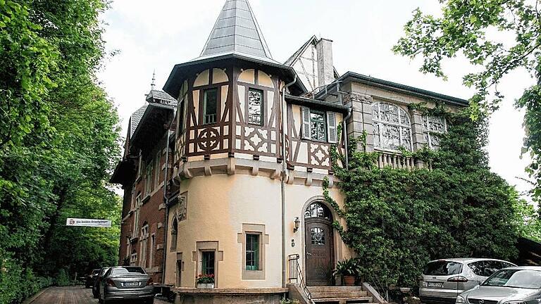 60 Jahre besteht das Theater Schloss Maßbach schon. Entdecken Sie es mit Schauspielerin und Regisseurin Susanne Pfeiffer.