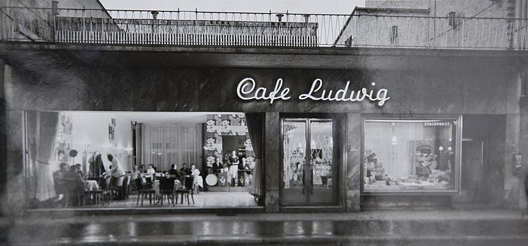 Ein Bild aus den Anfängen: Otto Weigand eröffnete das „Café Ludwig“ 1948 in der Kaiserstraße. 1951 übernahm dann Kurt Weigand das Tanzcafé und verlegte es 1965 vom Erdgeschoss in den ersten Stock. Ein Bild aus den Anfängen: Otto Weigand eröffnete das „Café Ludwig“ 1948 in der Kaiserstraße. 1951 übernahm dann Kurt Weigand das Tanzcafé und verlegte es 1965 vom Erdgeschoss in den ersten Stock.