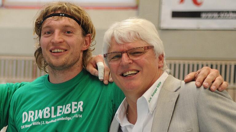 Vater und Sohn: Roland Sauer (rechts) führt die Geschäfte der Wölfe Würzburg GmbH, Daniel Sauer war bis 2014 spielender, bis 2015 Co-Geschäftsführer seines Heimatklubs.&nbsp; &nbsp;