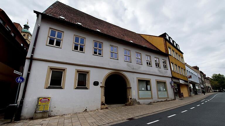 Der Entschädigungsfonds des Freistaates hat signalisiert, die Sanierung des Denkmals Alte Reichvogtei (hier der Blick von der Oberen Straße aus) mit bis zu einer Million Euro zu fördern.