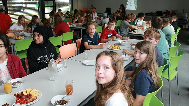 Teilnehmer am Fairtrade-Frühstück.