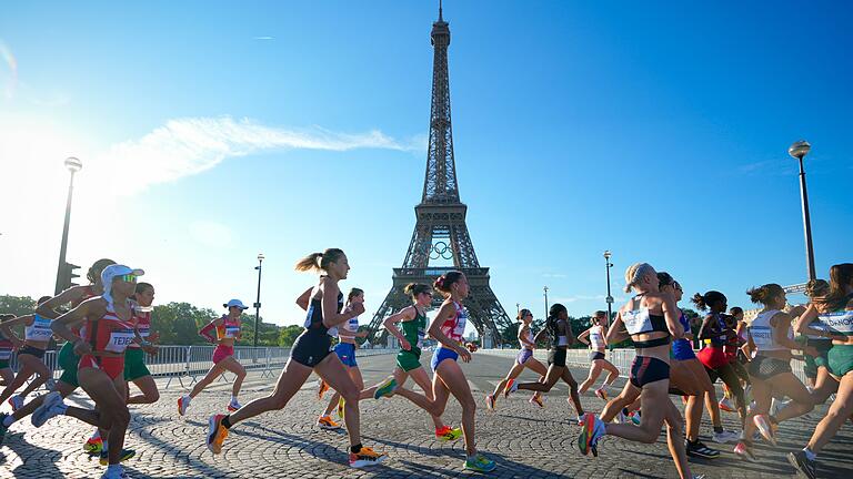Paris 2024 - Leichtathletik       -  Vorbei an vielen Sehenswürdigkeiten ging die Strecke.