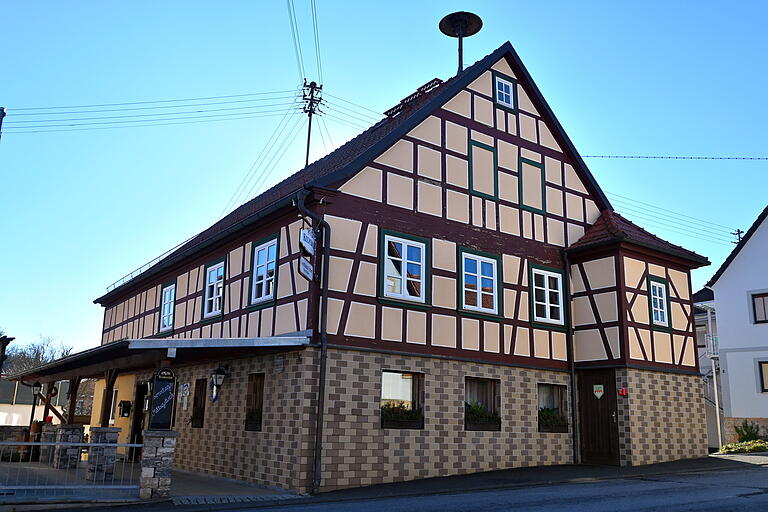 Die Gastwirtschaft Faber-Rädlein in Ibind: Von Oktober bis Mai wird hier zweimal im Monat zum Wirtshaussingen geladen.