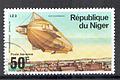 Würzburger Kulisse auf einer Briefmarke der Republik Niger       -  Sammler Günther Klebes aus Erlangen hat auf einer Briefmarke der Republik Niger einen Zeppelin über der Würzburger Stadt schwebend entdeckt. Diese Marke ist eine von fünfen eines Satzes, der 1976 erschienen ist und verschiedene Luftschiffe über verschiedenen Städten Deutschlands zeigt. Klebes ersteigerte den Briefmarkensatz bei einer luxemburgischen Internetauktion. LZ 3 war das dritte Experiment-Schiff von Ferdinand Graf von Zeppelin. Es wurde 1906 gebaut. Im Jahr 1908 wurde es an das Deutsche Heer verkauft und als Schulschiff eingesetzt. Kurz vor Ausbruch des I. Weltkrieges wurde es abgerüstet. Warum der Designer der Marke die Stadt und nicht Festung Marienberg oder Käppele als Kulisse wählte, ist dem Sammler schleierhaft. Foto: Sammlung Günther Klebes