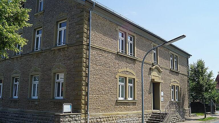 Das Ärztehaus in Prichsenstadt: Im Erdgeschoss gilt eine andere Miete als im Obergeschoss. Das Ärztehaus in Prichsenstadt: Im Erdgeschoss gilt eine andere Miete als im Obergeschoss.