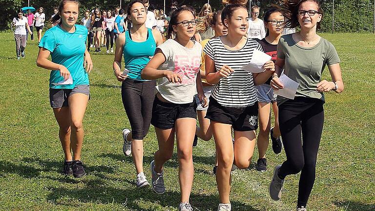 Es gibt viele Möglichkeiten, etwas gegen den Hunger in der Welt zu tun. Die Realschüler wählten die sportliche Variante.