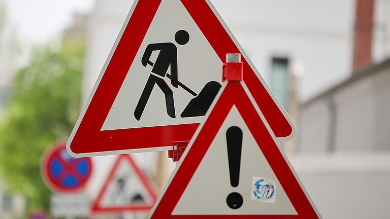 Im Juli 2024 wird in Würzburg wieder viel gebaut. An diesen Stellen in der Stadt könnte es zu Verkehrsbehinderungen kommen.