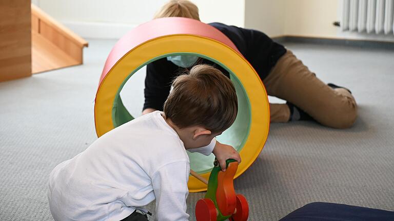 Die Motorik trainieren beim Spielen: Die Kinder merken gar oft nicht, dass sie bei der Frühförderung sind.&nbsp;