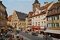 Lang am Markt, Oppenländer, Spielwaren Konrad: Viele Kitzinger erinnern sich noch gut an diese Geschäfte. Auch Kaiser`s Supermarkt war einst am Marktplatz ansässig.