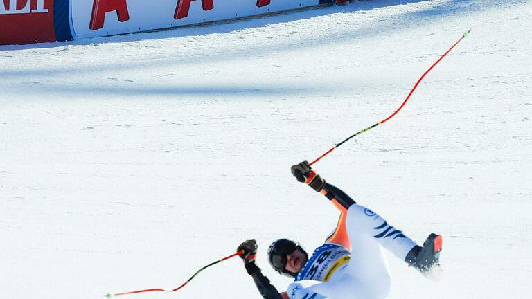 Ski alpin: Weltmeisterschaft - Stürzte spektakulär und kam ohne Ski in den Zielraum: Luis Vogt. Ski alpin: Weltmeisterschaft - Stürzte spektakulär und kam ohne Ski in den Zielraum: Luis Vogt.