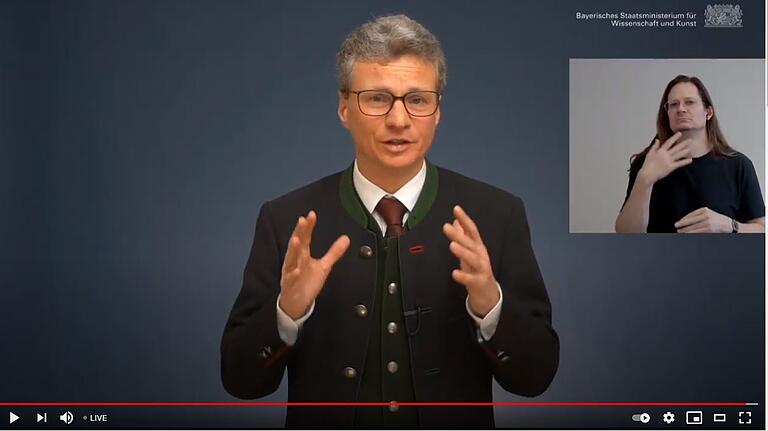 Bayerns Wissenschaftsminister Bernd Sibler (CSU) verteidigt in Live-Auftritten via YouTube die geplante Hochschulreform. Kritik daran kommt auch aus der Uni Würzburg. Bayerns Wissenschaftsminister Bernd Sibler (CSU) verteidigt in Live-Auftritten via YouTube die geplante Hochschulreform. Kritik daran kommt auch aus der Uni Würzburg.