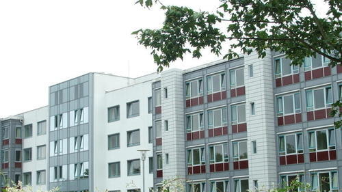 Eine der zwei Betriebsstätten der künftigen St.-Elisabeth-GmbH: das St.-Elisabeth-Krankenhaus in Bad Kissingen.       -  Eine der zwei Betriebsstätten der künftigen St.-Elisabeth-GmbH: das St.-Elisabeth-Krankenhaus in Bad Kissingen.