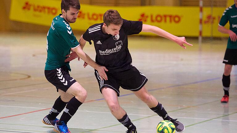 Dem Futsal können im Fußball-Kreis Rhön immer weniger Mannschaften etwas abgewinnen. Die Kreismeisterschaft an diesem Sonntag in Mellrichstadt verzeichnet mit sechs teilnehmenden Mannschaften den bislang absoluten Tiefpunkt.