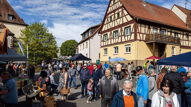 Auch in diesem Jahr war die Pflanzen- und Gartenbörse in Rügheim ein voller Erfolg.