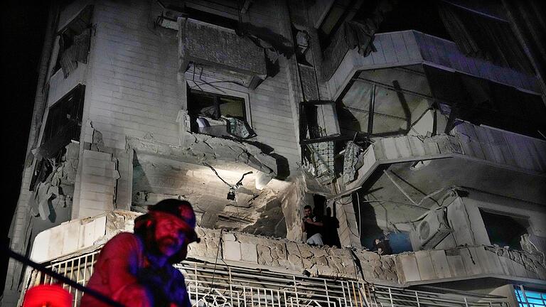 Nahostkonflikt - Libanon       -  Israels Luftwaffe greift erneut in Beirut an.